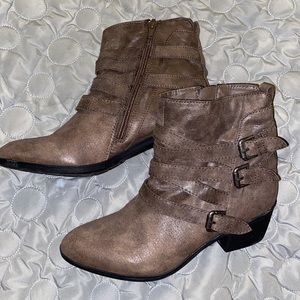 American Rag boots